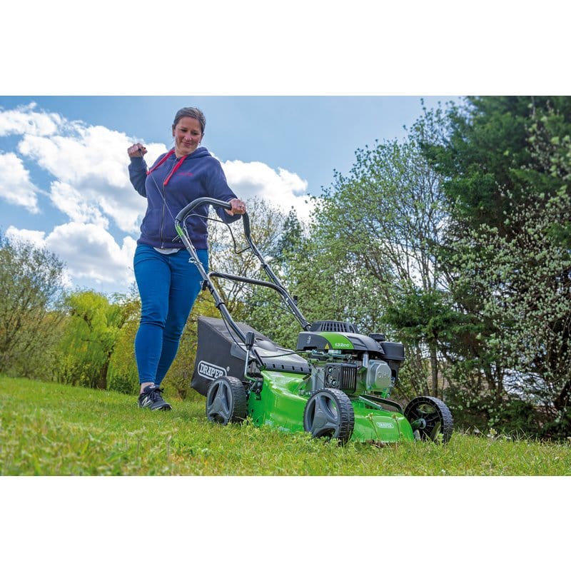 Draper Lawn Mower Draper Steel Deck Petrol Lawn Mower, 420Mm, 132Cc/3.3Hp Dr-08671