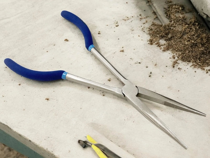 tooltime.co.uk 11" Long Nose Pliers 11" Straight Long Nose Pliers Chrome Vanadium Steel with Soft Grip Handles