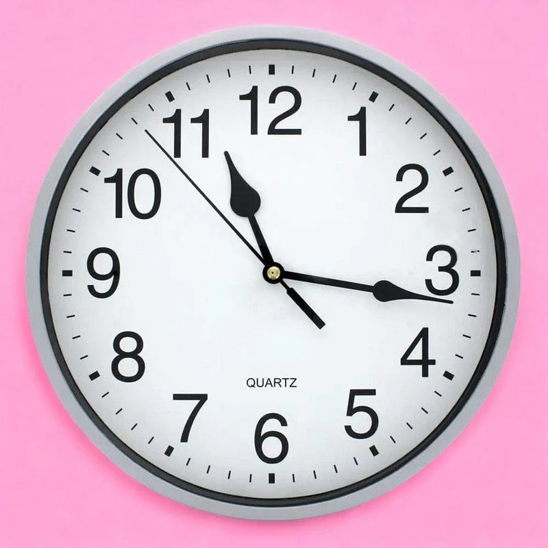 tooltime.co.uk Wall Clock 9" Round Wall Mounted Quartz Analogue Clock | Silver or White